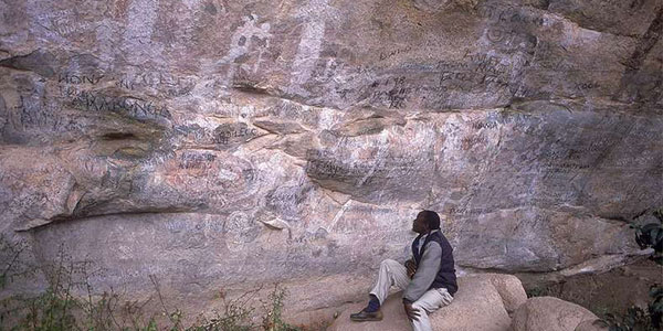 Rock art in Malawi, tradition Chewa, Pygmy (Forest Hunter Gatherers, Batwa)