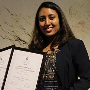 Priyanka Davechand  recipient of the Vice-Chancellor's 足球竞彩app排名 Leader of the Year  Award